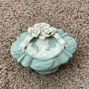 Victorian Style Handcrafted Celadon Green & Cream Cameo Roses Trinket Box w/ Lid